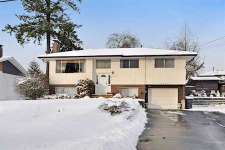 2437 Tolmie Avenue Coquitlam, BC V3K 3E6