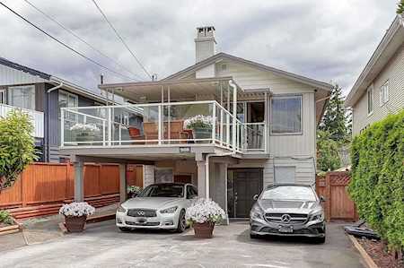 988 Stevens Street White Rock, BC V4B 4X4