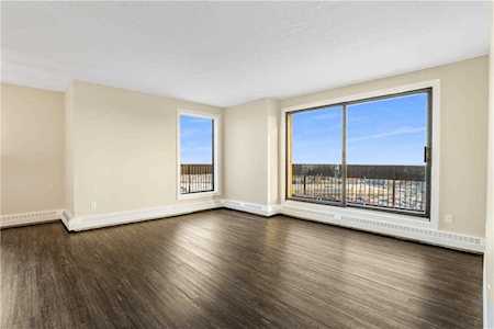 9800 Horton Road SW #1909 Calgary, AB T2V 5B5