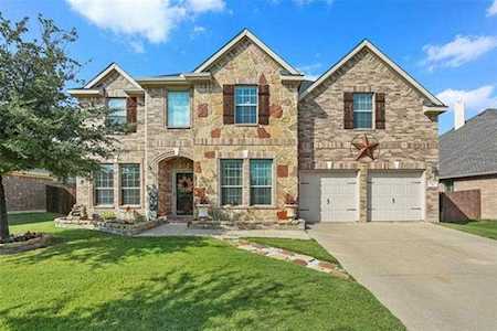 2513 Maple Stream Drive Fort Worth, TX 76177