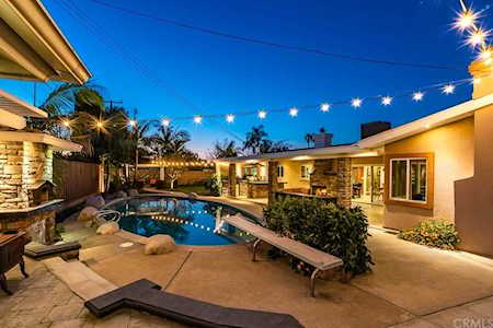 17372 Rainier Drive Tustin, CA 92705