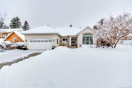 470 Carona Crescent Kelowna, BC V1W3C6