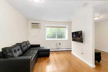 18 Hamilton Rd #106 Arlington, MA 02474