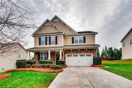 4935 El Molino Dr Charlotte, NC 28214