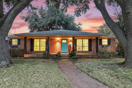 5210 Banting Way Dallas, TX 75227