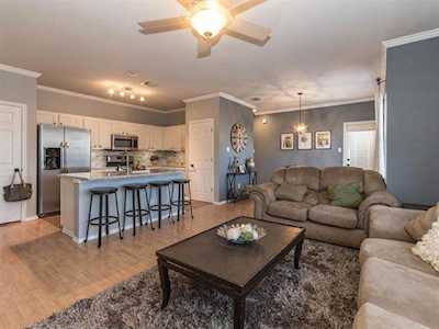 7501 Shadowridge Run #135 Austin, TX 78749