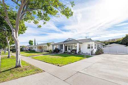 7572 Melrose Street Buena Park, CA 90621