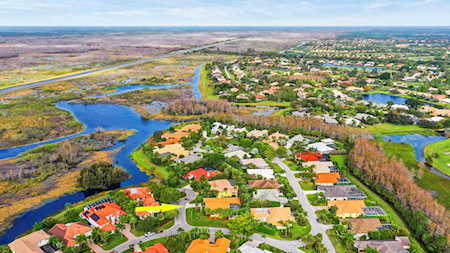 10 Martinique Cove Palm Beach Gardens, FL 33418