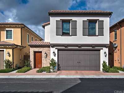 53 Painted Cameo Irvine, CA 92602
