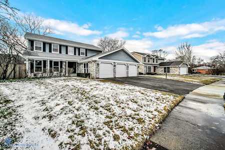 206 Constance Ln Northbrook, IL 60062