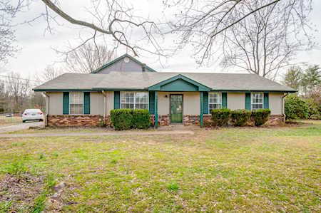 606 Lake Farm Rd Smyrna, TN 37167
