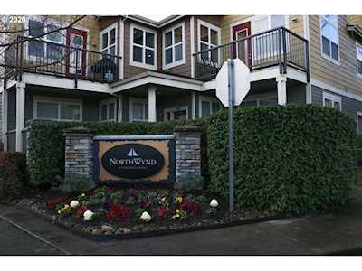 777 SE Fairwinds Loop #i Vancouver, WA 98661