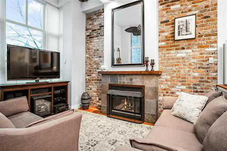 2511 Ontario Street Vancouver, BC V5T 2X7