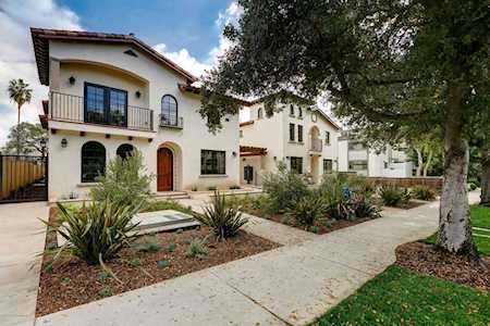 388 S Los Robles Avenue #106 Pasadena, CA 91101