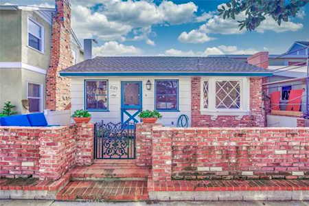 2125 Miramar Drive Newport Beach, CA 92661