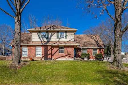 1914 NE 68th St Gladstone, MO 64118