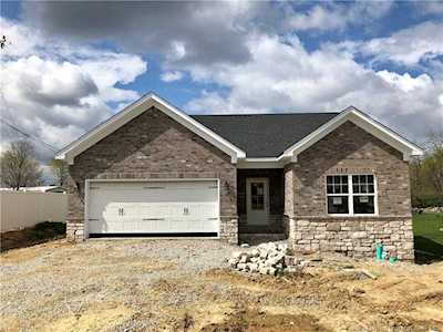 3530 Edgewood Village Dr Jeffersonville, IN 47130