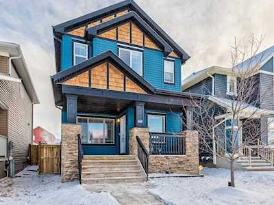 546 Evanston Drive NW Calgary, AB T3P 0H4