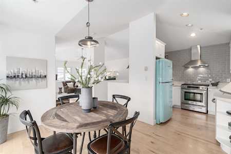 338 W 12th Avenue Vancouver, BC V5Y 1V2