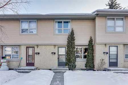 123 Queensland Drive SE #25 Calgary, AB T2J 5J4
