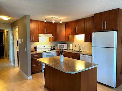 1917 24A Street SW #201 Calgary, AB T3E 1V4