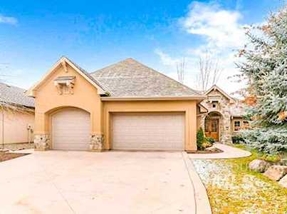 181 W Riverbridge Lane Eagle, ID 83616