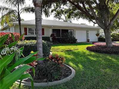 110 23rd St Belleair Beach, FL 33786