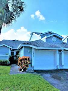 3825 Island Club Circle Lake Worth, FL 33462