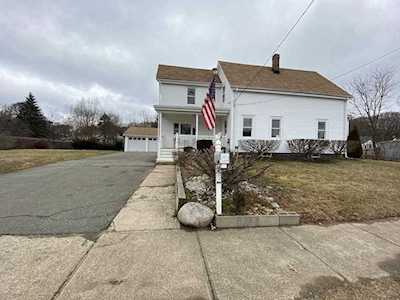 101 Bartholomew St Peabody, MA 01960