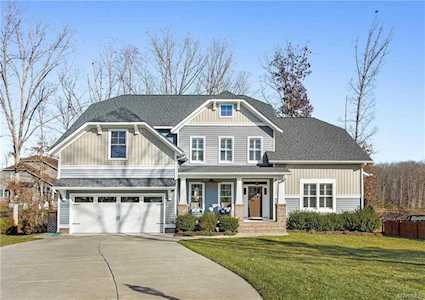 2007 Thorncrag Ln Midlothian, VA 23112