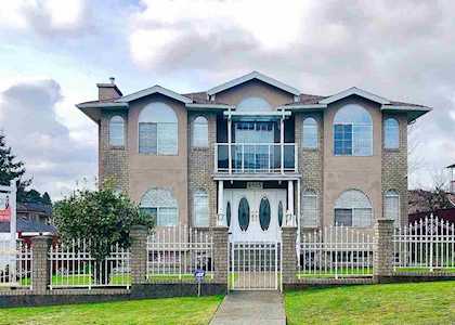 4615 Halley Avenue Burnaby, BC V5G 3C9