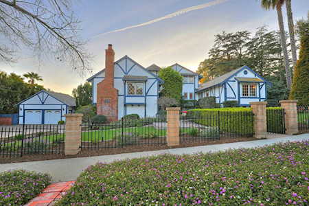 2531 Santa Barbara St Santa Barbara, CA 93105