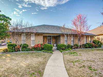 9407 Arborhill Drive Dallas, TX 75243