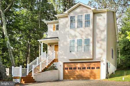 2808 Jackson Dr Haymarket, VA 20169