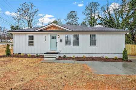 2552 Barringer Dr Charlotte, NC 28208