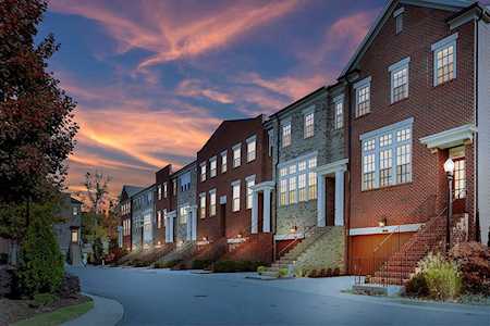 1184 Holly Ave #30 Dunwoody, GA 30338