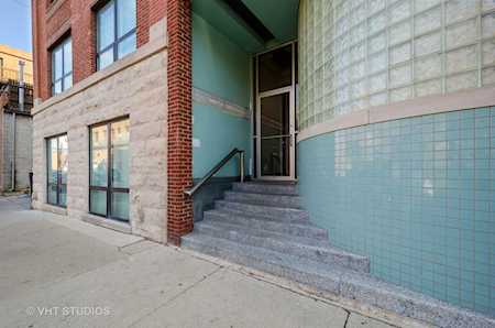 2343 N Greenview Ave #109 Chicago, IL 60614