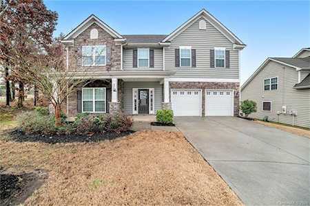 8992 Savannah Rd Harrisburg, NC 28075