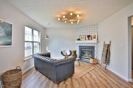 8006 Kelly Green Way Louisville, KY 40291