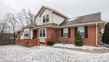10365 Champions Circle Grand Blanc Twp, MI 48439