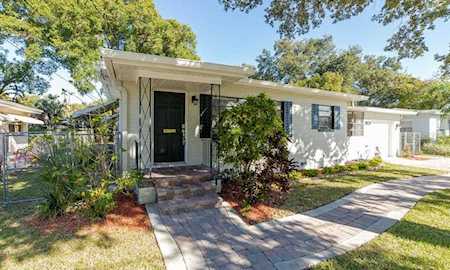 2821 E Pine Street Orlando, FL 32803