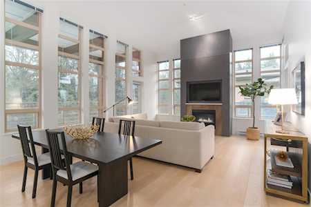 3602 Aldercrest Drive #516 North Vancouver, BC V7G 0A2