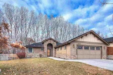 2621 S Skyview Drive Nampa, ID 83686