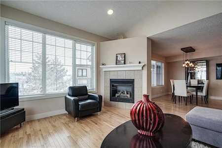 10 Discovery Ridge Hill(s) SW #101 Calgary, AB T3H 5X2