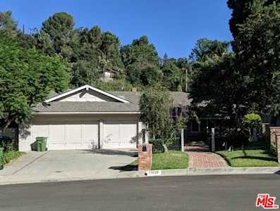 11929 W Brentwood Grove Drive Los Angeles, CA 90049