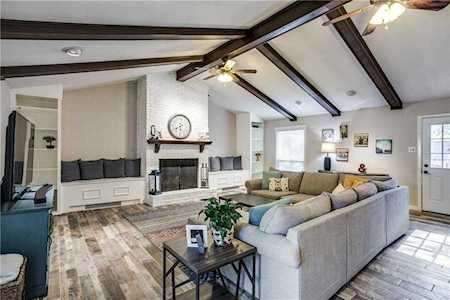 8542 Stults Road Dallas, TX 75243