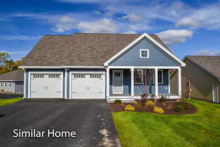 2 Tuck Dr Brentwood, NH 03833