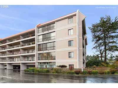 45 Eagle Crest Dr #200 Lake Oswego, OR 97035