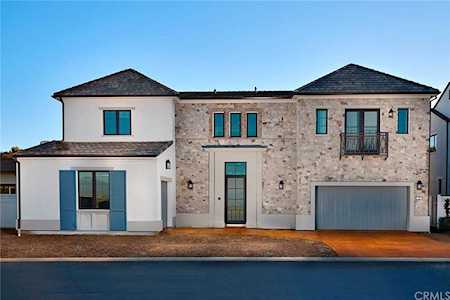 28 Philips Ranch Road Rolling Hills Estates, CA 90274