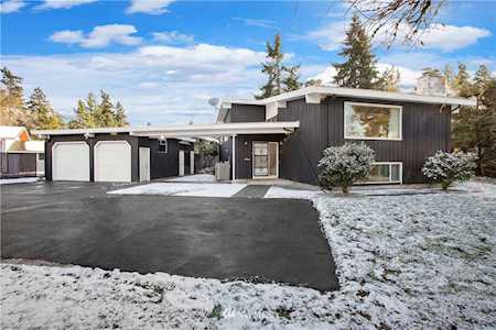 821 Sheridan Rd Bremerton, WA 98310